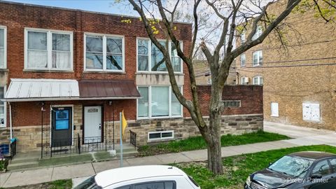 Tiny photo for 7042 N Washtenaw Avenue, Chicago, IL 60645 (MLS # 12618554)