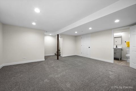 Tiny photo for 7042 N Washtenaw Avenue, Chicago, IL 60645 (MLS # 12618554)