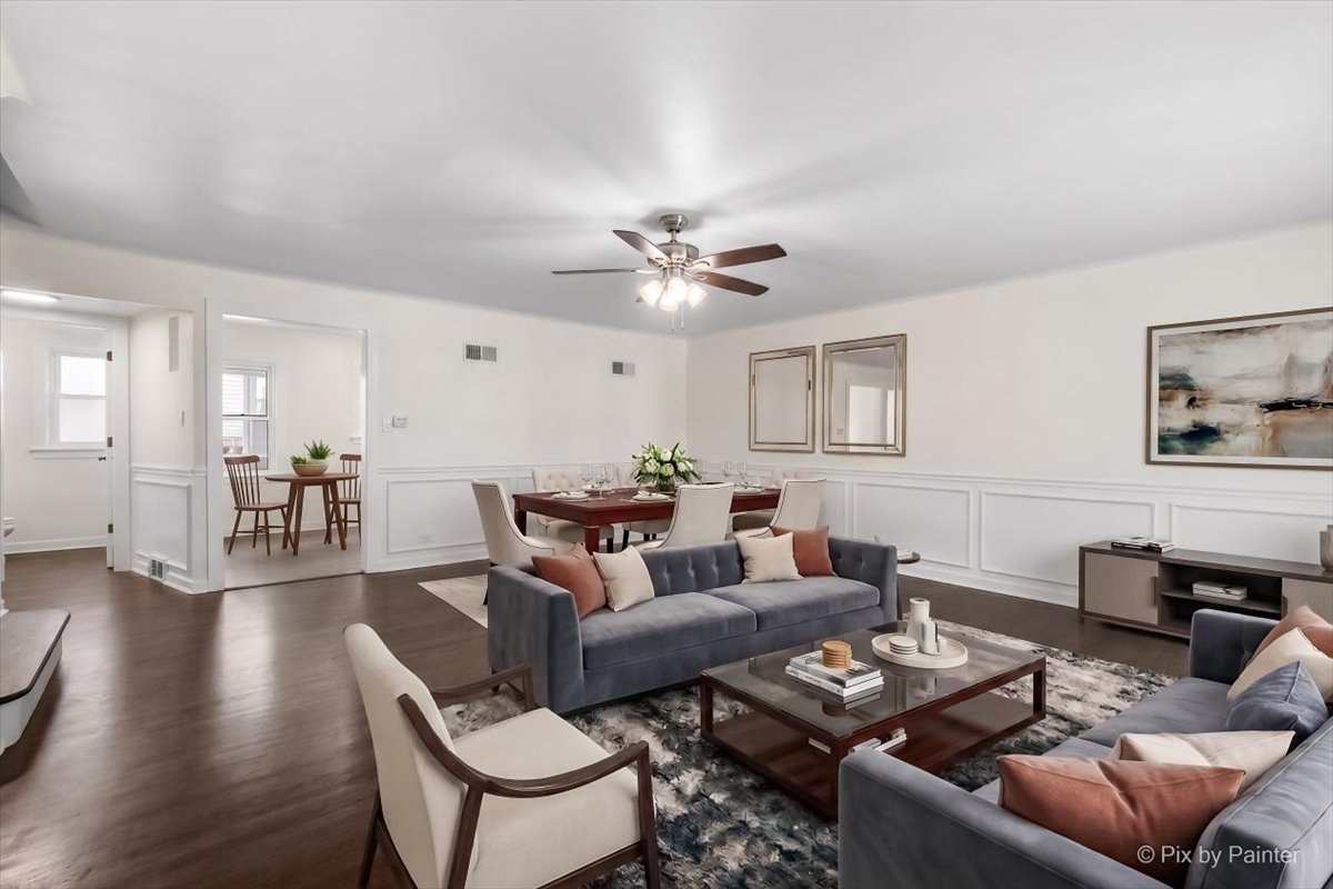 7042 N Washtenaw Avenue