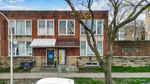 Tiny photo for 7042 N Washtenaw Avenue, Chicago, IL 60645 (MLS # 12618554)