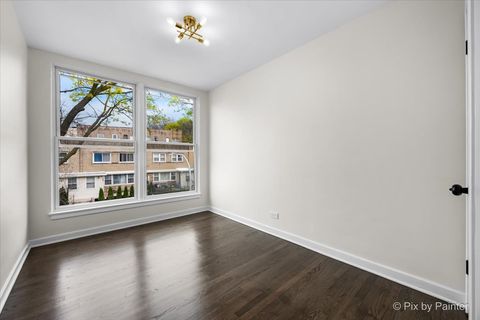 Tiny photo for 7042 N Washtenaw Avenue, Chicago, IL 60645 (MLS # 12618554)
