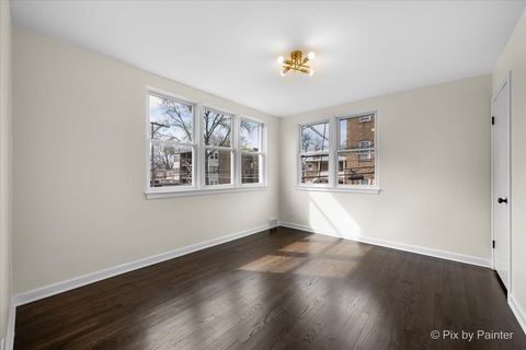 Tiny photo for 7042 N Washtenaw Avenue, Chicago, IL 60645 (MLS # 12618554)
