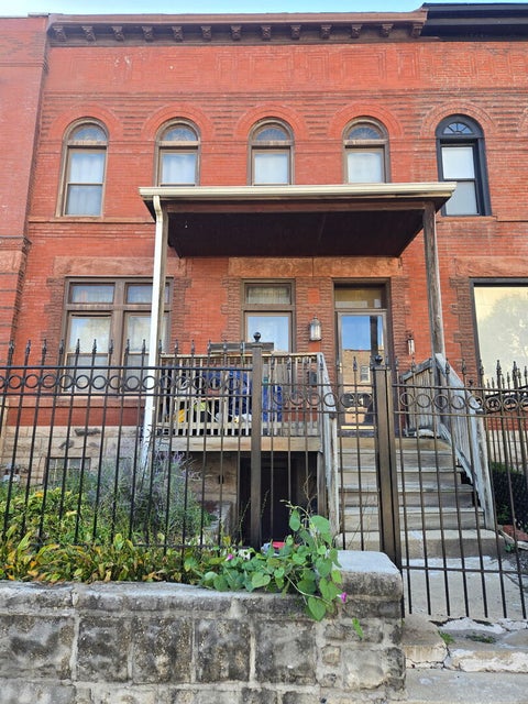 Photo of 3824 S Calumet Avenue, Chicago, IL 60653 (MLS # 12778653)