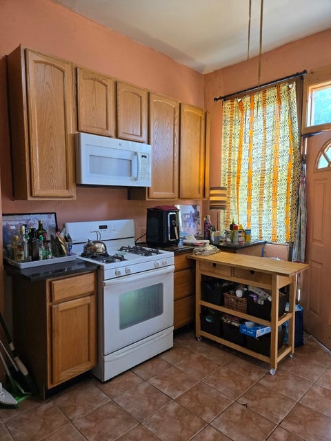 Tiny photo for 3824 S Calumet Avenue, Chicago, IL 60653 (MLS # 12778653)
