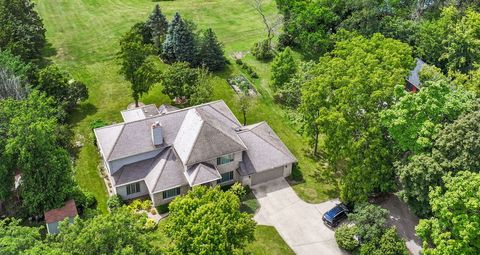 Tiny photo for 5632 Fairview Avenue, Downers Grove, IL 60516 (MLS # 12344861)