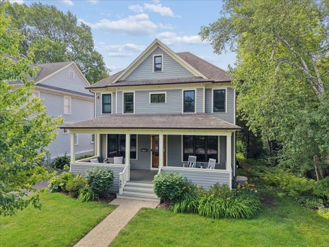 Tiny photo for 407 McKinley Avenue, Libertyville, IL 60048 (MLS # 12765541)