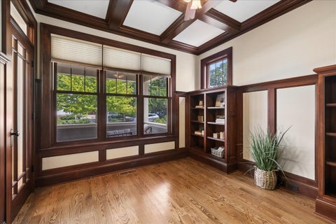 Tiny photo for 407 McKinley Avenue, Libertyville, IL 60048 (MLS # 12765541)