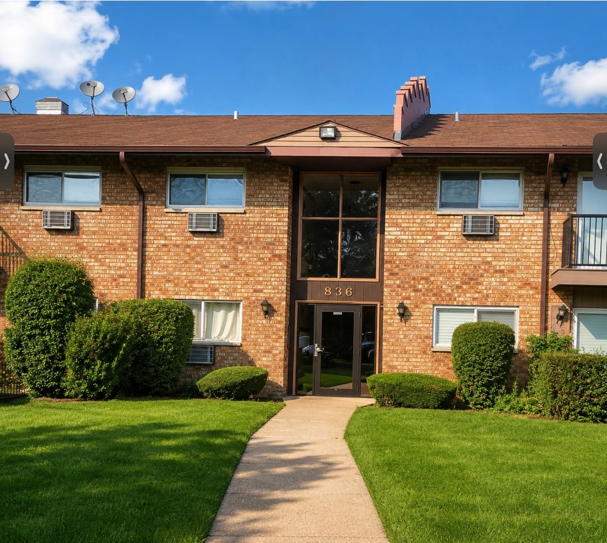 836 E Old Willow Road 11111