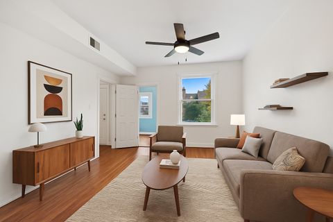 Tiny photo for 4220 N Whipple Street #1E, Chicago, IL 60618 (MLS # 12509534)