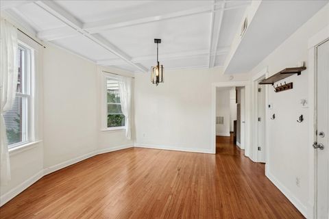 Tiny photo for 4220 N Whipple Street #1E, Chicago, IL 60618 (MLS # 12509534)