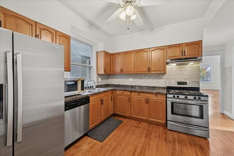 Tiny photo for 4220 N Whipple Street #1E, Chicago, IL 60618 (MLS # 12509534)