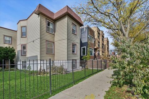 Photo of 4220 N Whipple Street #1E, Chicago, IL 60618 (MLS # 12509534)