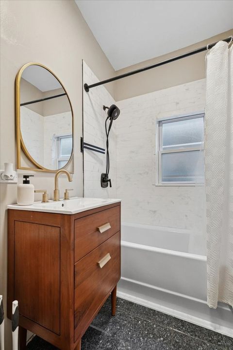 Tiny photo for 4220 N Whipple Street #1E, Chicago, IL 60618 (MLS # 12509534)