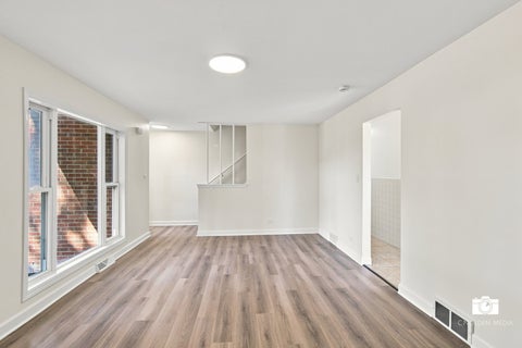 Tiny photo for 9412 Noel Avenue, Des Plaines, IL 60016 (MLS # 12739222)