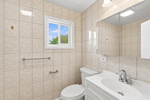 Tiny photo for 9412 Noel Avenue, Des Plaines, IL 60016 (MLS # 12739222)