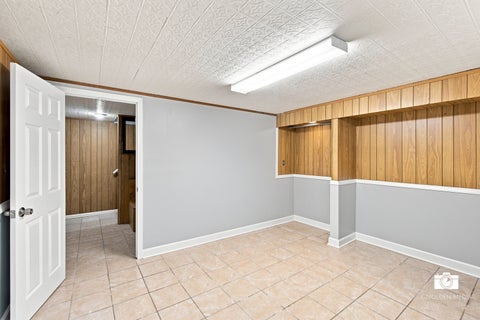 Tiny photo for 9412 Noel Avenue, Des Plaines, IL 60016 (MLS # 12739222)
