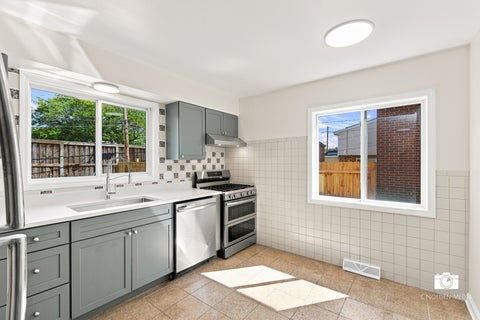 Tiny photo for 9412 Noel Avenue, Des Plaines, IL 60016 (MLS # 12739222)