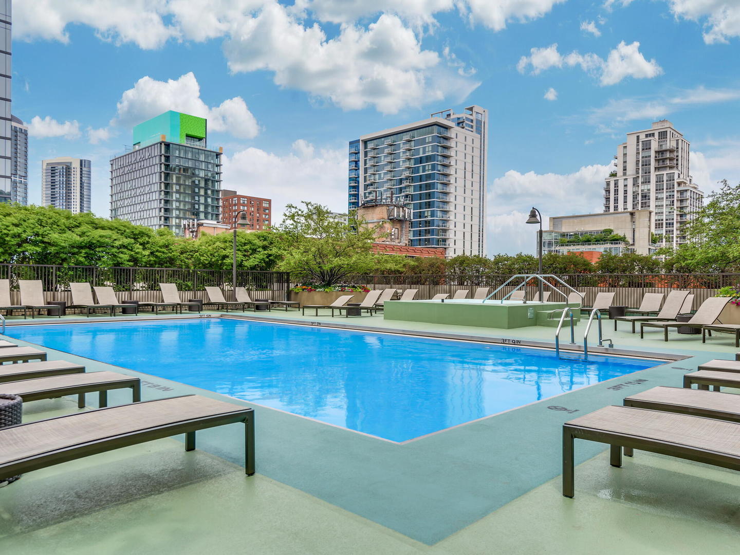 400 N La Salle Street 3606
