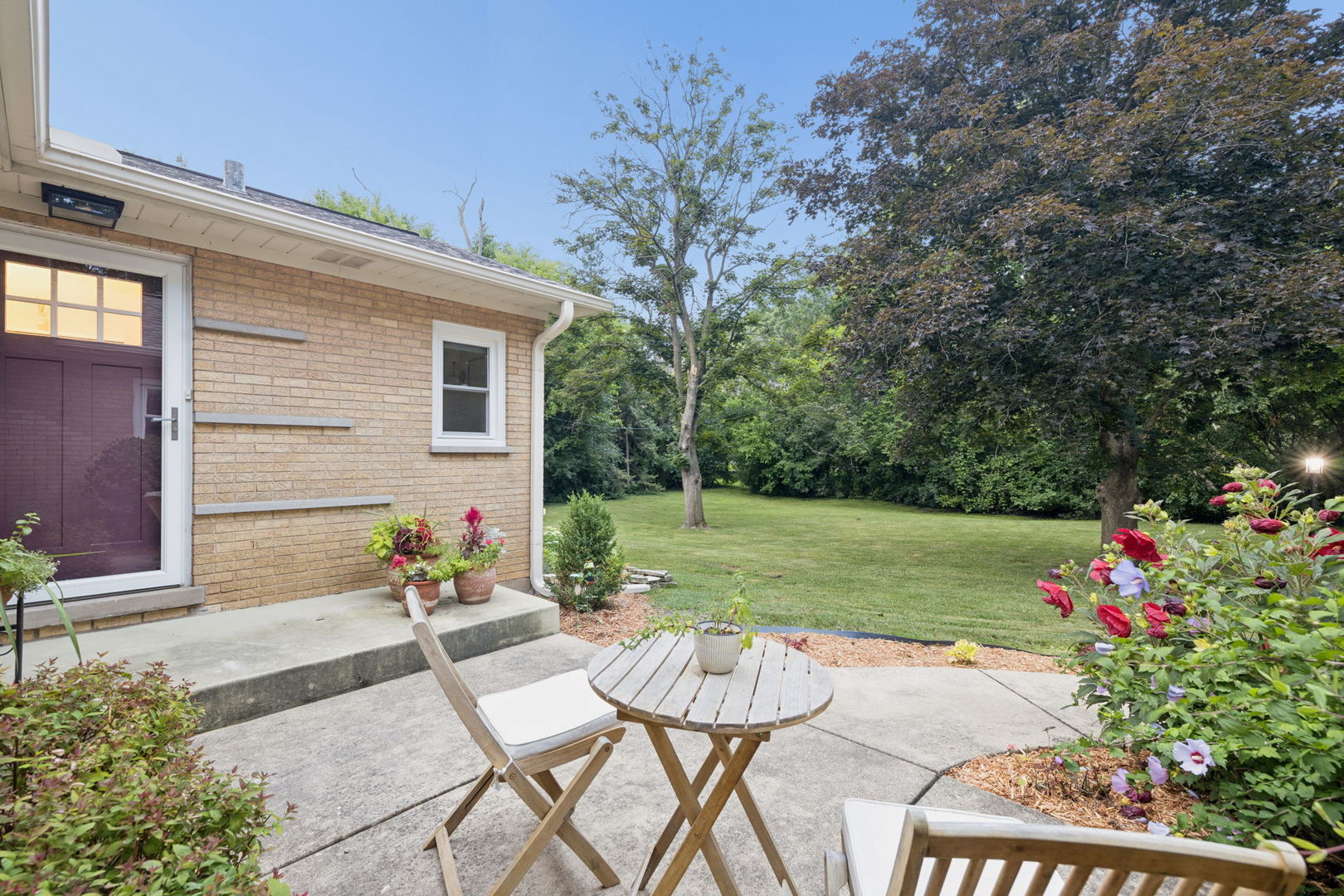 8165 Clarendon Hills Road