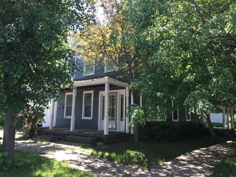 A home in Waukegan