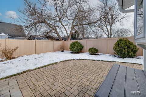 Tiny photo for 1149 Carlisle Avenue, Elk Grove Village, IL 60007 (MLS # 12564646)