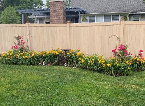 Tiny photo for 1149 Carlisle Avenue, Elk Grove Village, IL 60007 (MLS # 12564646)