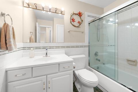 Tiny photo for 1149 Carlisle Avenue, Elk Grove Village, IL 60007 (MLS # 12564646)