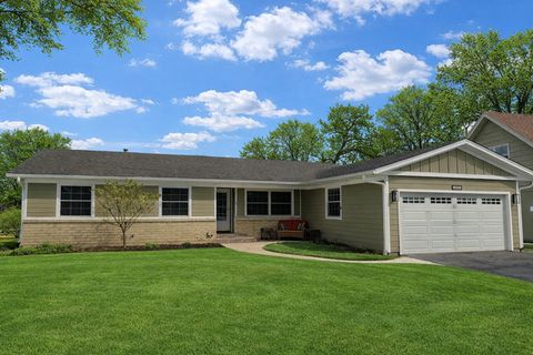 Tiny photo for 1149 Carlisle Avenue, Elk Grove Village, IL 60007 (MLS # 12564646)