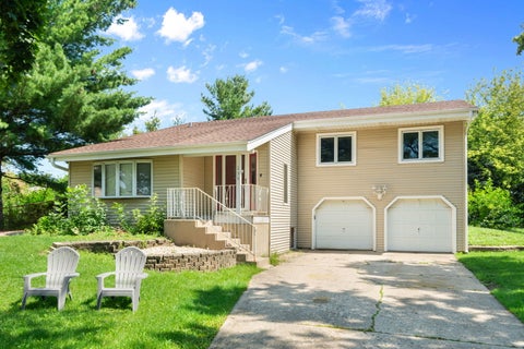 Photo of 239 Oxford Court, Bloomingdale, IL 60108 (MLS # 12725603)