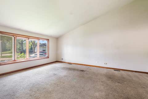 Tiny photo for 239 Oxford Court, Bloomingdale, IL 60108 (MLS # 12725603)