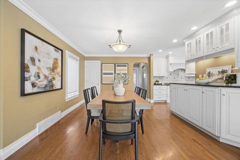 Tiny photo for 4622 Gilbert Avenue, Western Springs, IL 60558 (MLS # 12597342)