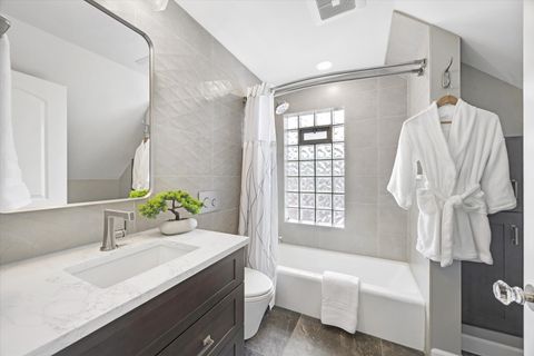 Tiny photo for 4622 Gilbert Avenue, Western Springs, IL 60558 (MLS # 12597342)