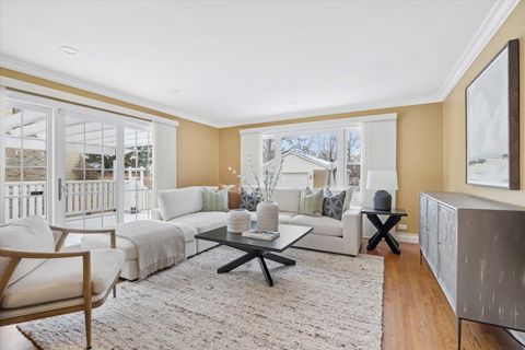 Tiny photo for 4622 Gilbert Avenue, Western Springs, IL 60558 (MLS # 12597342)