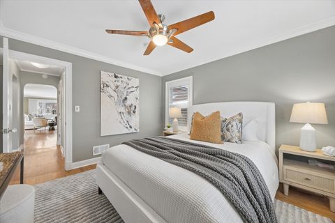 Tiny photo for 4622 Gilbert Avenue, Western Springs, IL 60558 (MLS # 12597342)