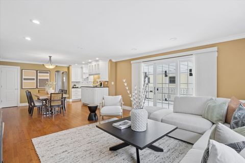 Tiny photo for 4622 Gilbert Avenue, Western Springs, IL 60558 (MLS # 12597342)