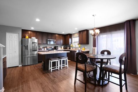 Tiny photo for 98 Lawrence Lane, Matteson, IL 60443 (MLS # 12500724)