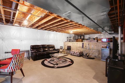 Tiny photo for 98 Lawrence Lane, Matteson, IL 60443 (MLS # 12500724)