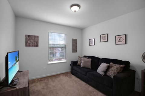 Tiny photo for 98 Lawrence Lane, Matteson, IL 60443 (MLS # 12500724)