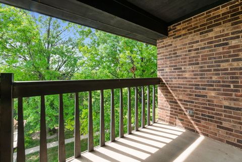 Tiny photo for 13635 Lamon Avenue #A21, Crestwood, IL 60418 (MLS # 12470920)