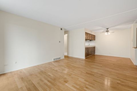 Tiny photo for 13635 Lamon Avenue #A21, Crestwood, IL 60418 (MLS # 12470920)