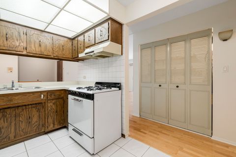 Tiny photo for 13635 Lamon Avenue #A21, Crestwood, IL 60418 (MLS # 12470920)