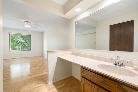 Tiny photo for 13635 Lamon Avenue #A21, Crestwood, IL 60418 (MLS # 12470920)