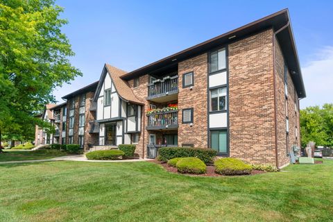 Tiny photo for 13635 Lamon Avenue #A21, Crestwood, IL 60418 (MLS # 12470920)