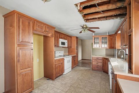 Tiny photo for 1124 W Hawkins Street, Kankakee, IL 60901 (MLS # 12548959)