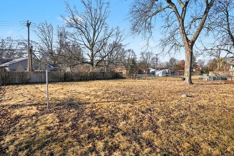 Tiny photo for 1124 W Hawkins Street, Kankakee, IL 60901 (MLS # 12548959)