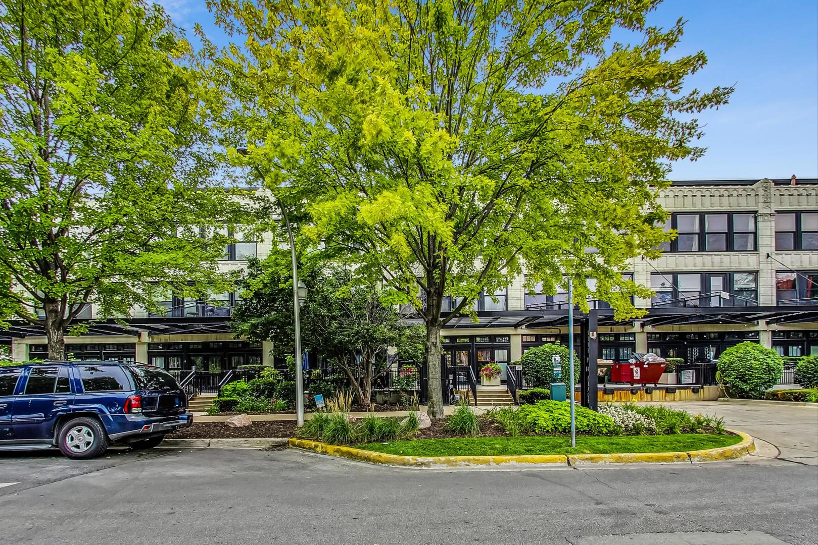 1111 W 14TH Place 328