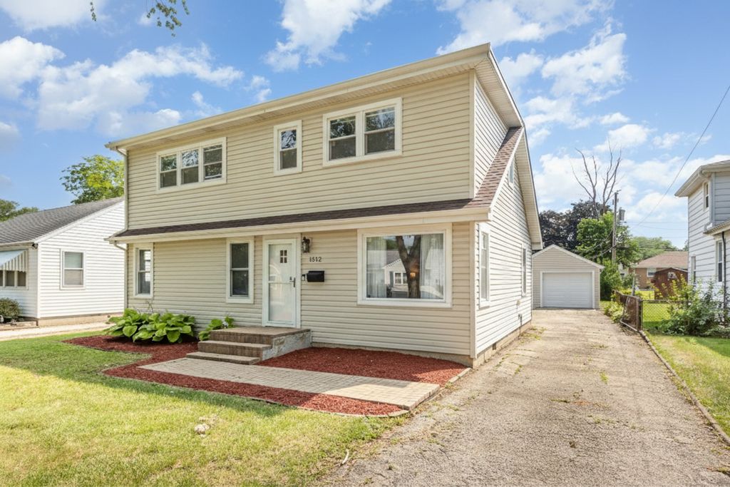Photo for 1312 Waverly Place, Joliet, IL 60435 (MLS # 12503836)