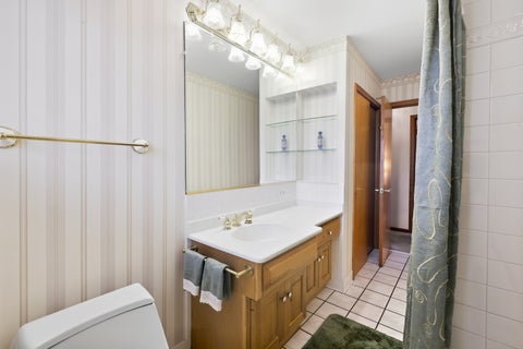 Tiny photo for 422 W Larkdale Lane W, Mount Prospect, IL 60056 (MLS # 12765887)