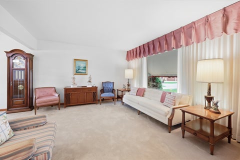 Tiny photo for 422 W Larkdale Lane W, Mount Prospect, IL 60056 (MLS # 12765887)