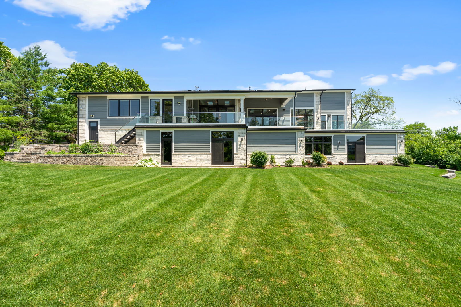1120 Roselle Road